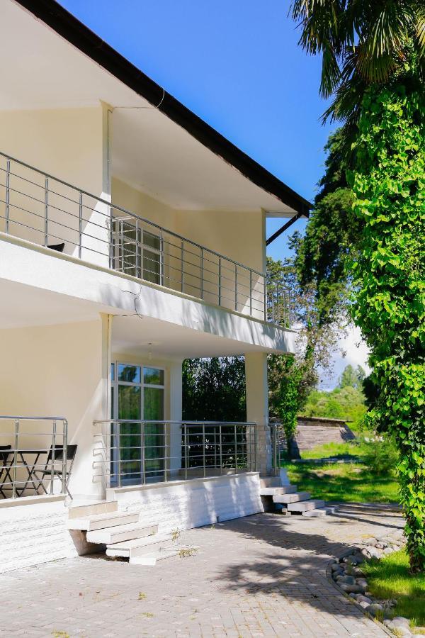 Апартаменты Гостевой Дом Агудзера Gulrip'shi Exterior photo